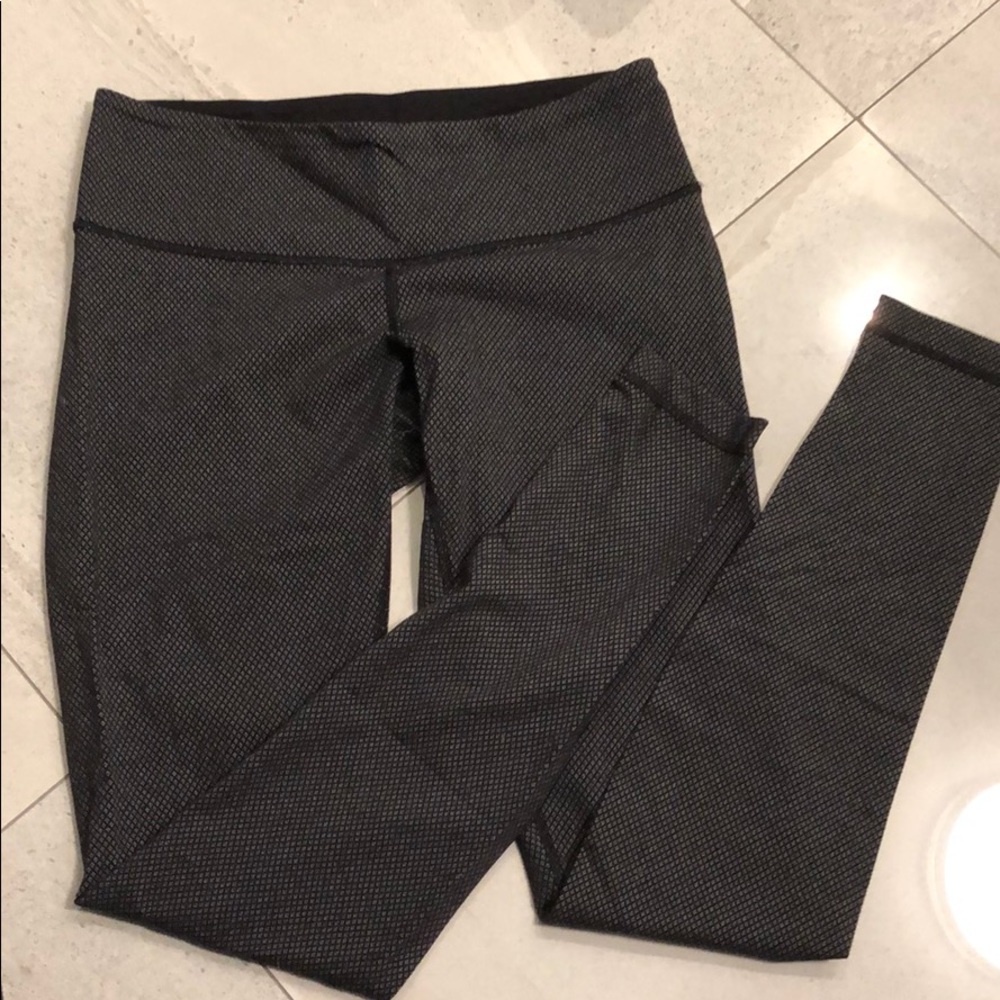 Lululemon leggings size 8